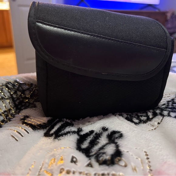 Only used once Minolta digital camera - Picture 5 of 13